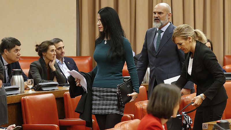 Bronca en el Congreso: Batet expulsa a la diputada de Vox Macarena Olena