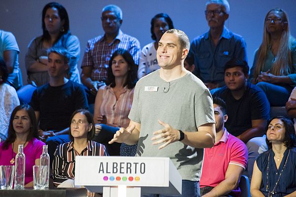 Alberto, un maquinista de trenes de gran altura