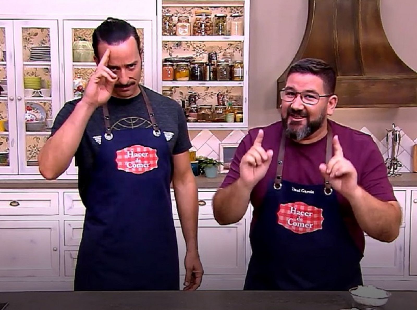 El actor Pablo Puyol visita "Hacer de comer" | Ver