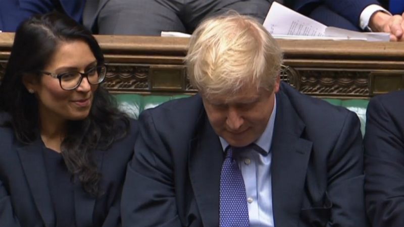 El Parlamento rechaza los plazos de Johnson para tramitar la ley del 'Brexit'