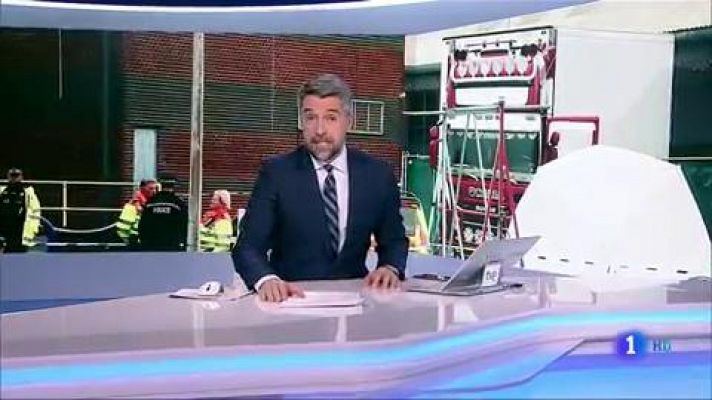 Telediario 1 - Hallan 39 muertos en un camión frigorífico en Reino Unido