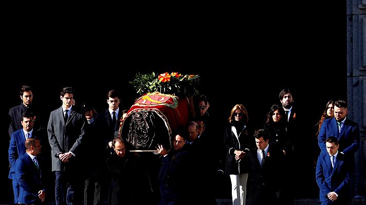 Franco, exhumado del Valle de los Caídos 44 años después