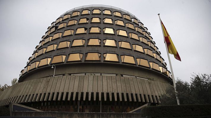 Telediario 1 - La exhumación de Franco culmina un largo proceso que comenzó en 2011