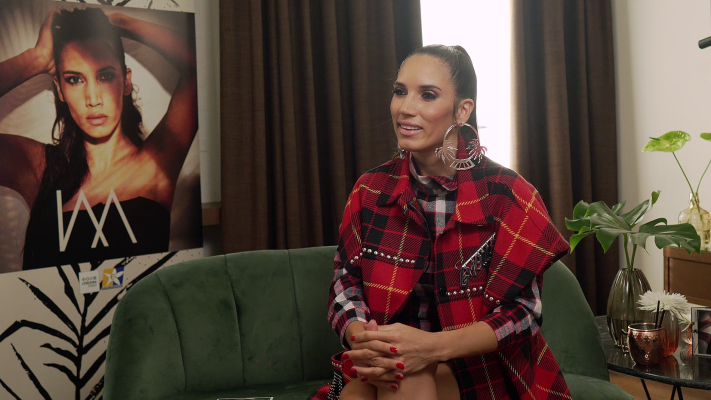 Playztrends - India Martínez se apunta a la moda urbana: así es 'Palmeras'