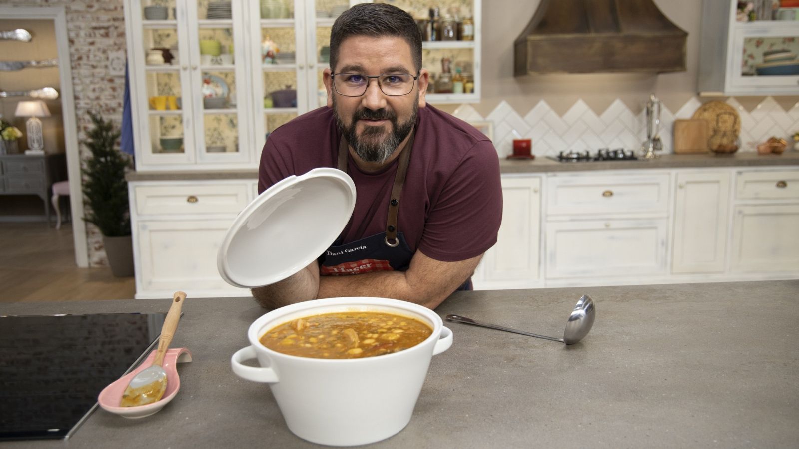 Hacer de comer - Cocido montañés y panacota de café - ver ahora