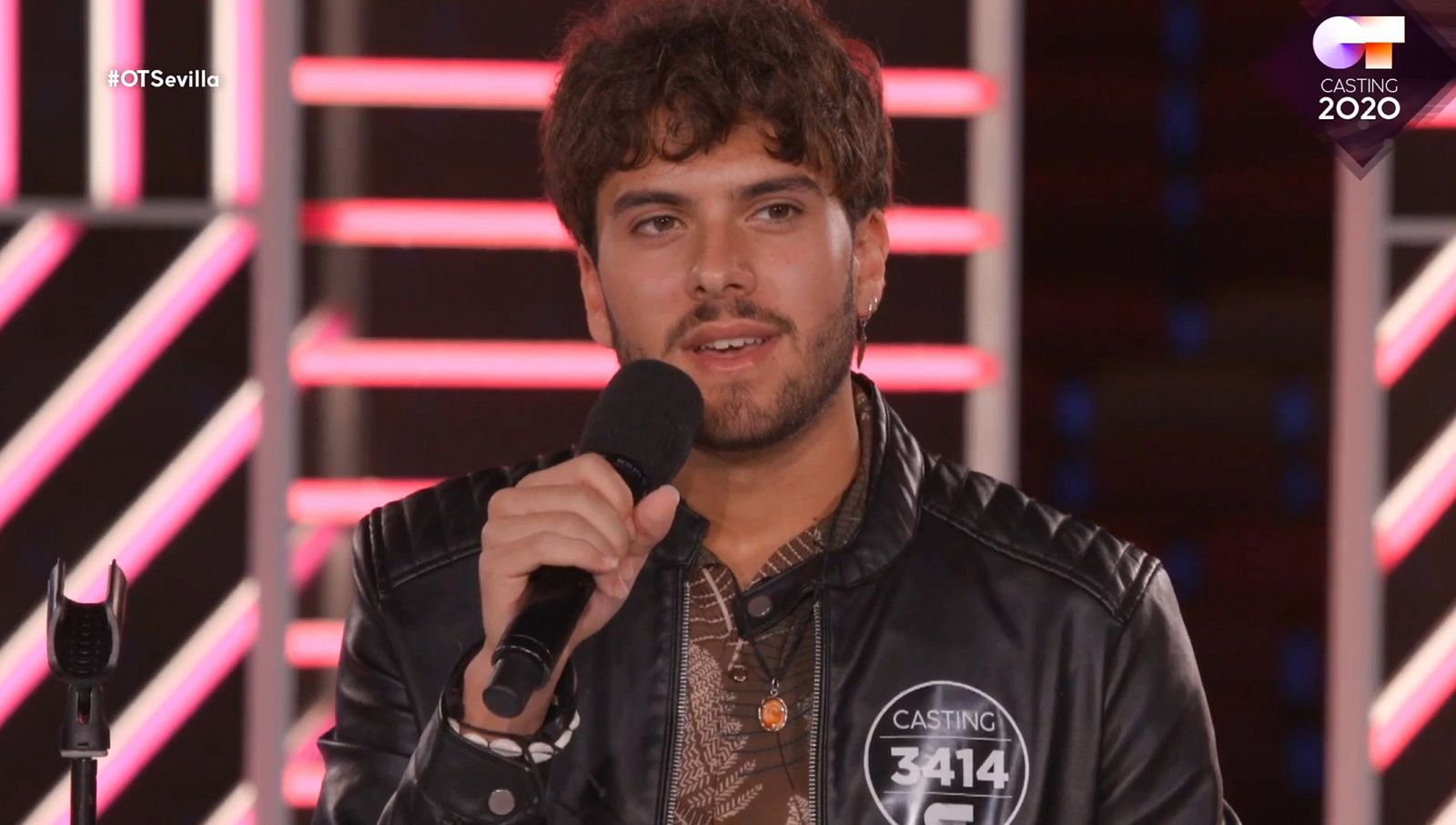 Javier cuenta al jurado que lo que más le gusta es componer en la Fase 2 del casting OT 2020 en Sevilla
