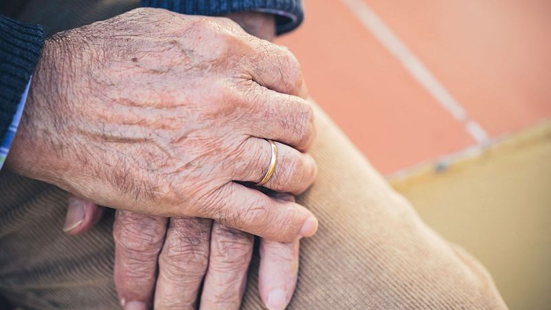 Refugiados y jubilados se unen para vencer a la soledad y acelerar la integración