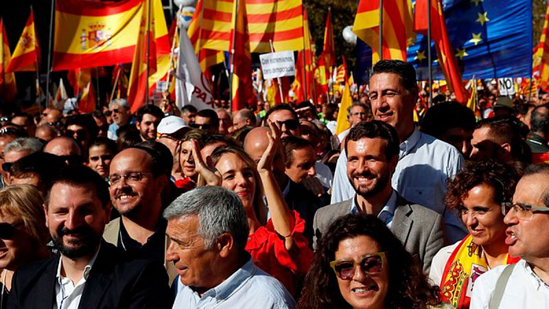 Políticos del PSOE, PP, Cs y Vox acuden a la manifestación constitucionalista en Barcelona