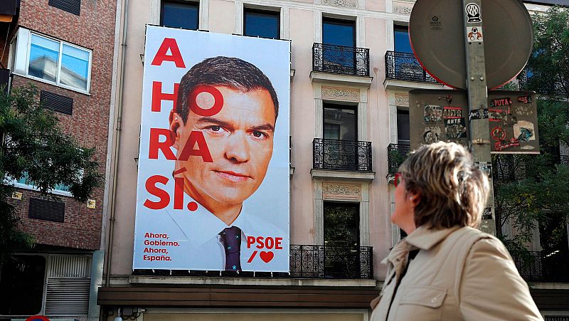Sánchez llama a acabar con el "bloqueo" en la presentación de la campaña electoral del PSOE