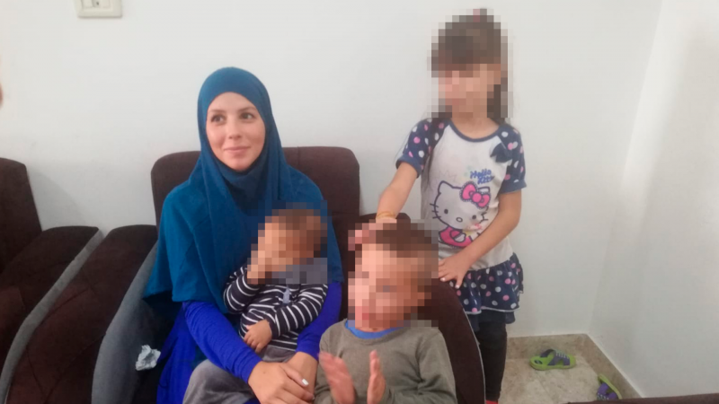 Las Mañanas de RNE con Íñigo Alfonso - Romina, la viuda de un yihadista que quiere volver a España
