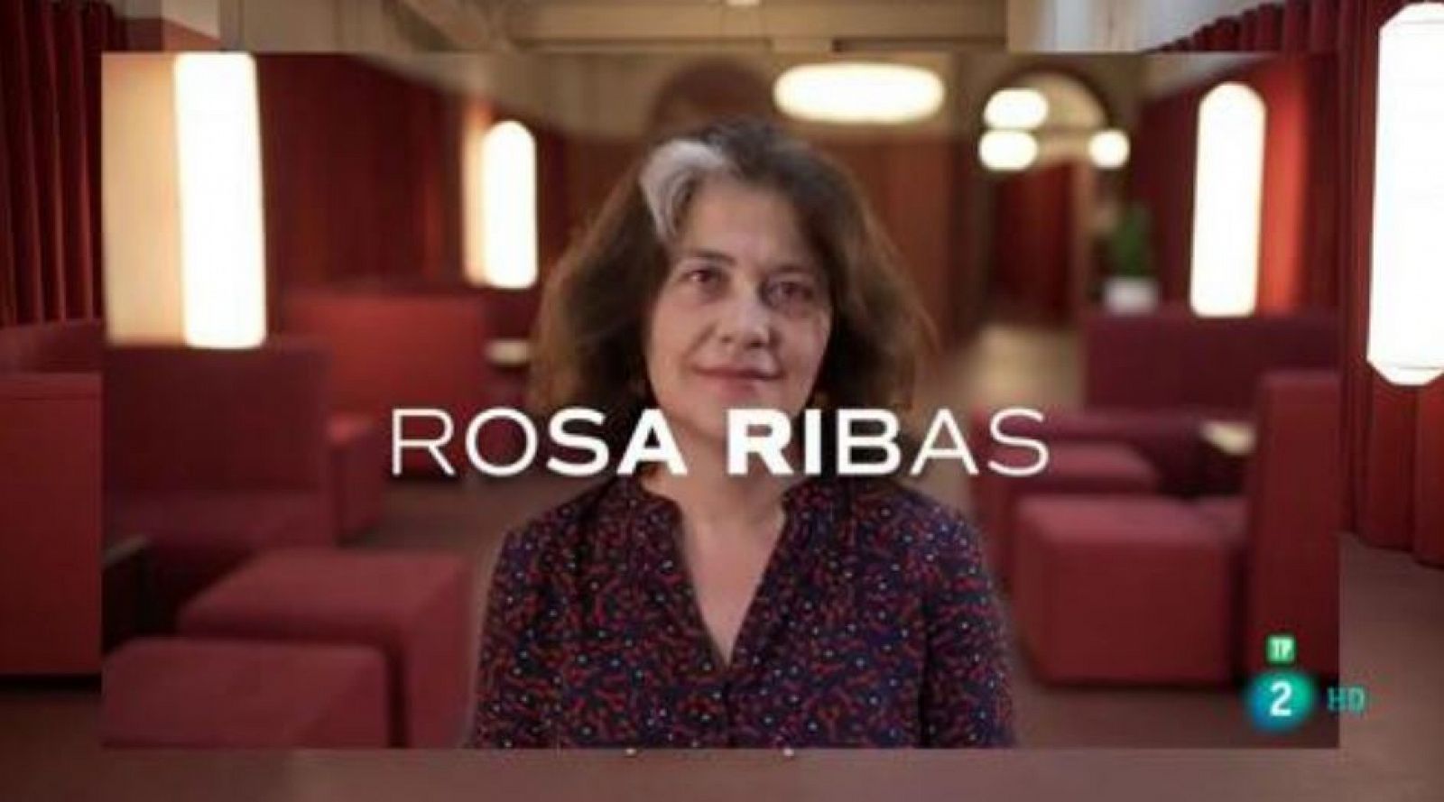 La escritora de "Un asunto demasiado familiar", Rosa Ribas responde al cuestionario del programa.