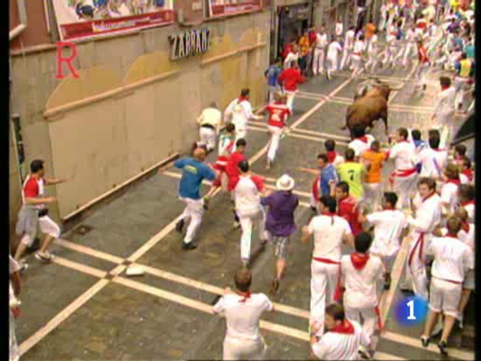 Sexto encierro 2009. La manada en Estafeta | Ver