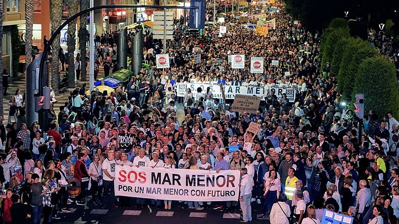 55.000 personas se manifiestan para salvar el Mar Menor