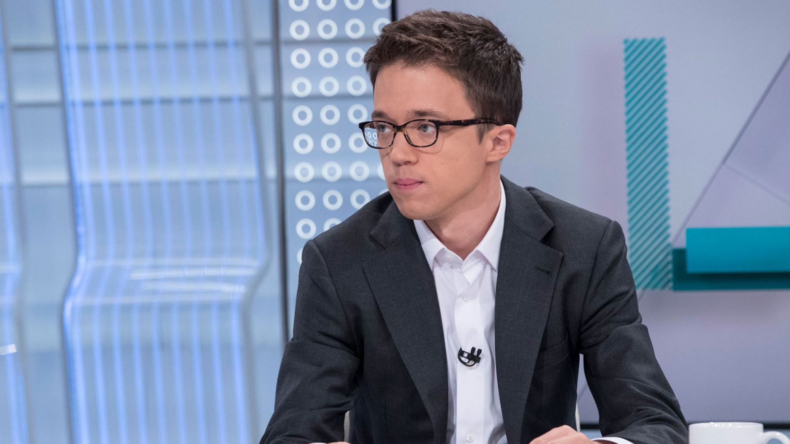 Errejón: "Sánchez tiene que decir si va a buscar el coqueteo después con Casado e Iglesias si el número de ministerios ofrecidos no fuera suficiente"