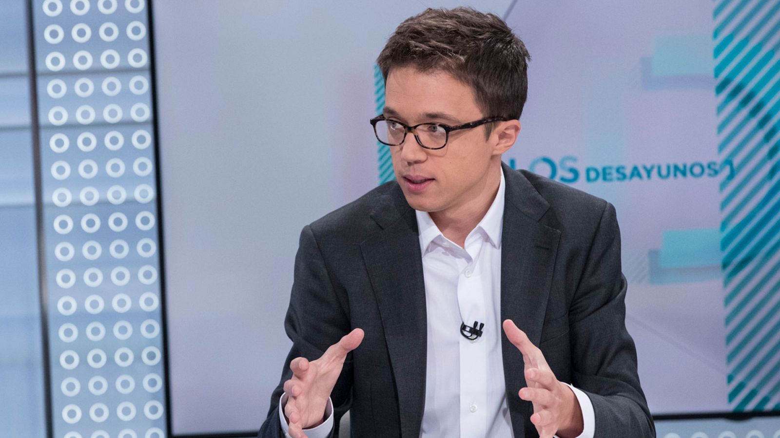 Errejón: "Si el PP quiere hacer una campaña fomentando la abstención y desmovilización entre la izquierda no la puede hacer de tapadillo, la tiene que hacer de cara"