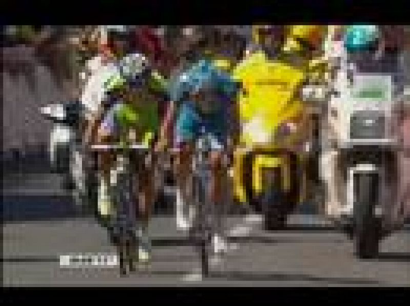 El francés Pierrick Fedrigo (Bouygues) se apuntó la novena etapa del Tour tras superar al esprint al italiano Franco Pellizotti en la esperada jornada del Tourmalet, de 160 kilómetros entre Saint Gaudens y Tarbes.
