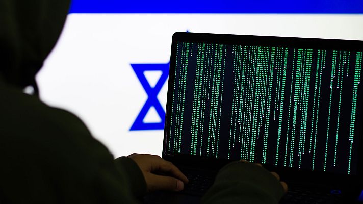 Telediario 1 - Demandada una empresa israelí por contar con una red de espionaje a través de Whatsapp