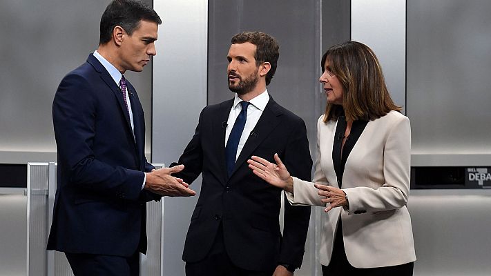 Ana Blanco da un tirón de orejas a los candidatos porque no hay ninguna mujer: \"No es una foto de igualdad\"