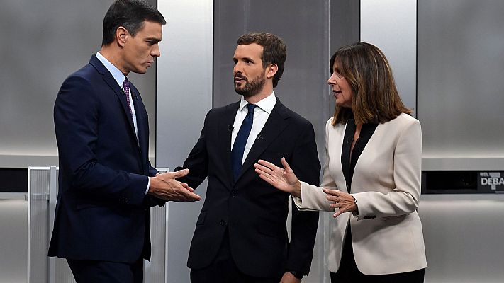  - Ana Blanco da un tirón de orejas a los candidatos porque no hay ninguna mujer: "No es una foto de igualdad"