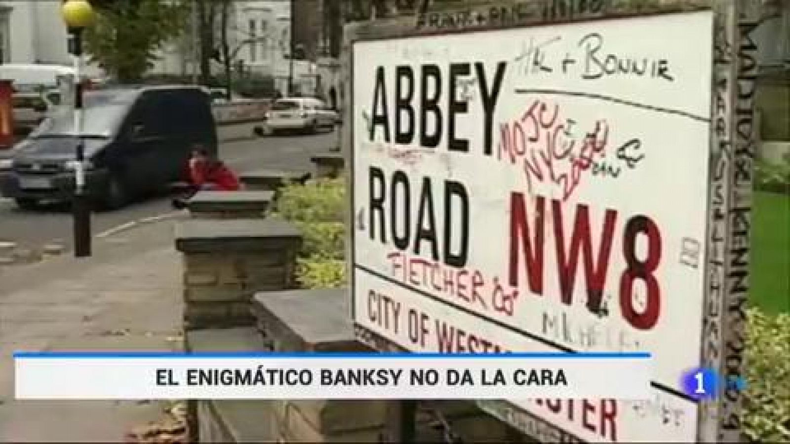 Telediario 1: Aparece un mural de Banksy, en Londres, que estaba oculto por unas obras desde hace once años | RTVE Play