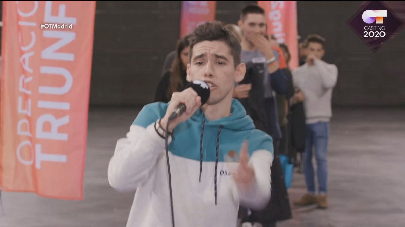 Un chico canta "Ahora está mejor",, de Isa P en la Fase 1 del casting OT 2020 en Madrid