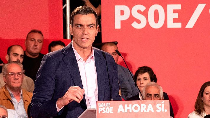 Telediario 1 - Sánchez acusa a Casado y Rivera de "no alzar la voz" ante la "ultraderecha agresiva" de Vox