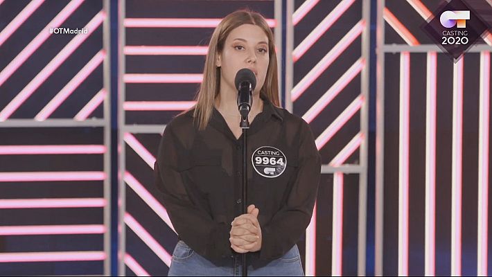 OT 2020 - Laura tiene un centro de artes escénicas