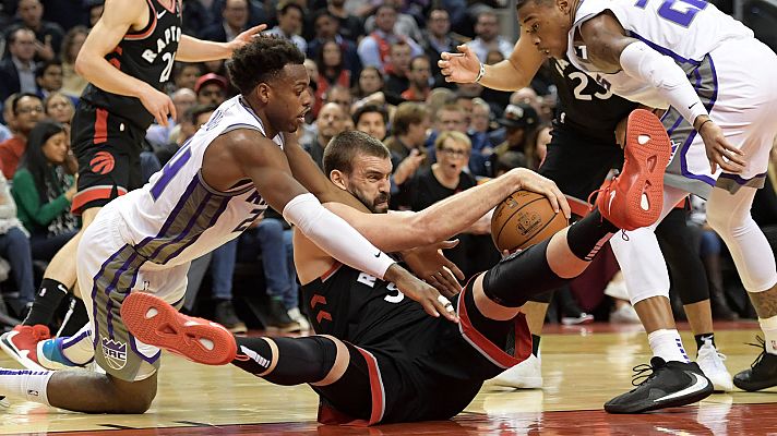Telediario 1 - Los Raptors ganan a los Kings con notables aportaciones de Ibaka y Marc Gasol