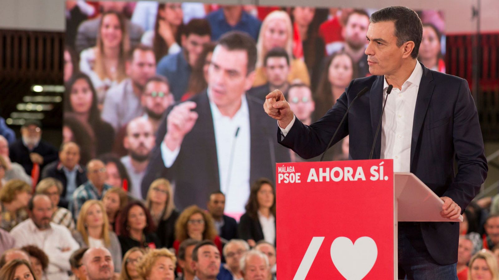 Sánchez rectifica y subraya la "autonomía" de la Fiscalía para intentar la extradición de Puigdemont
