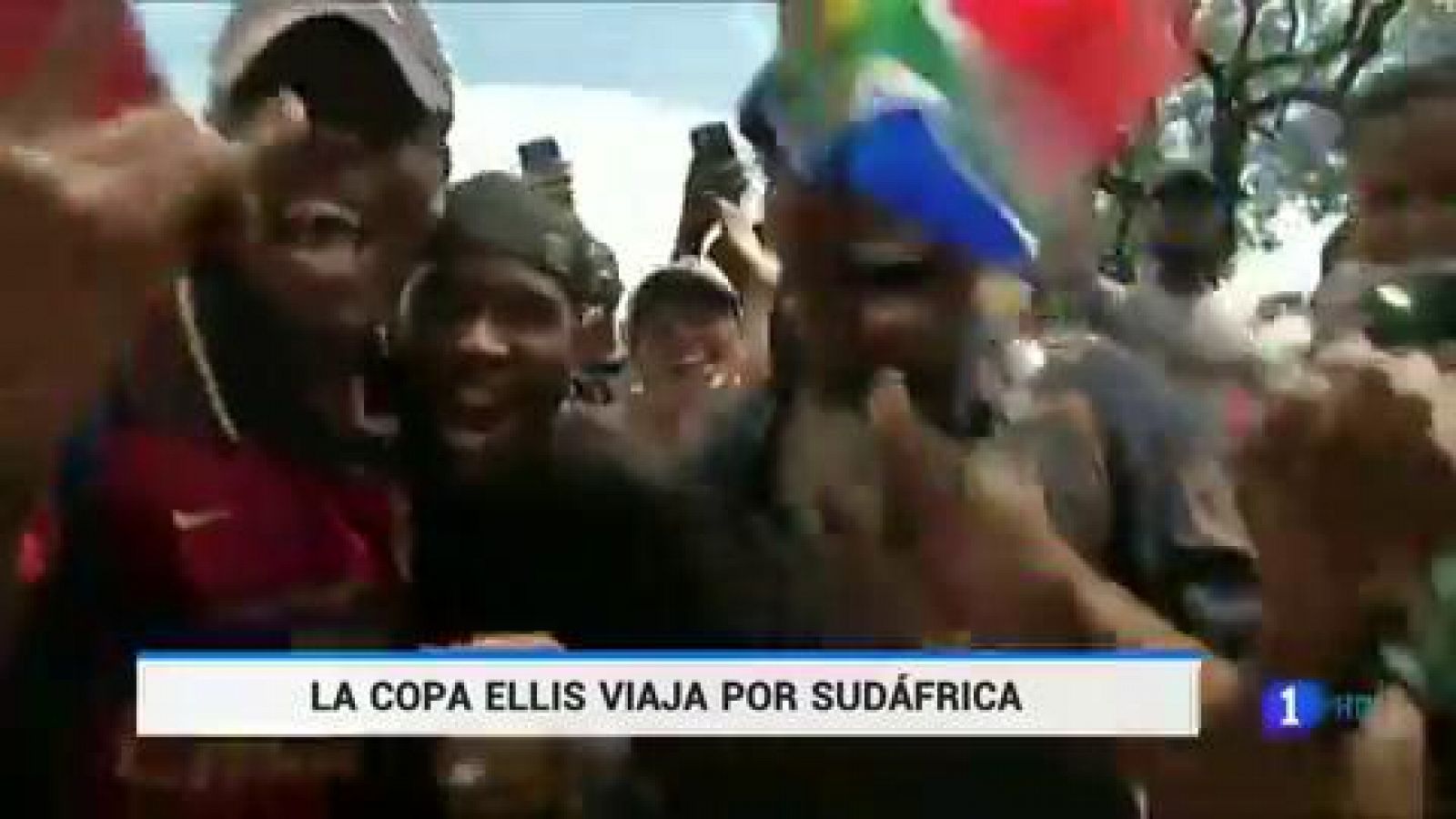 Telediario 1: Baño de masas para los Springboks en Sudáfrica para celebrar su triunfo mundialista | RTVE Play