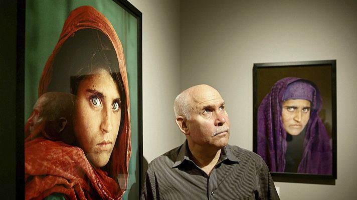 Steve McCurry: "Los ojos cuentan la historia" de una foto
