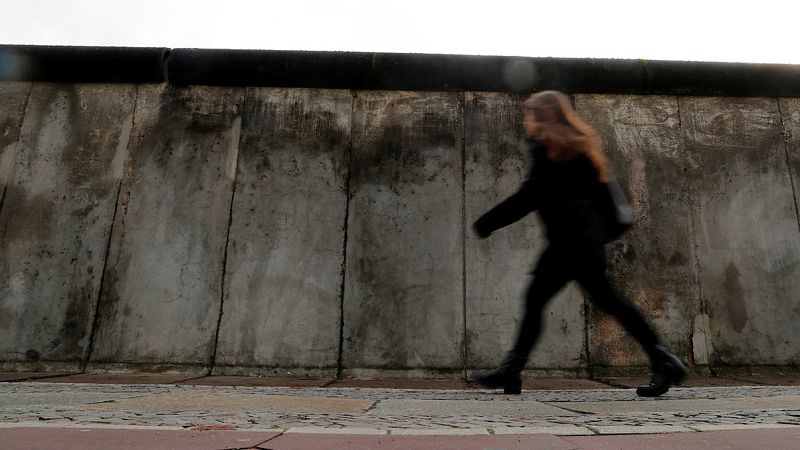 Testigos de la caída del Muro de Berlín recuerdan la jornada histórica