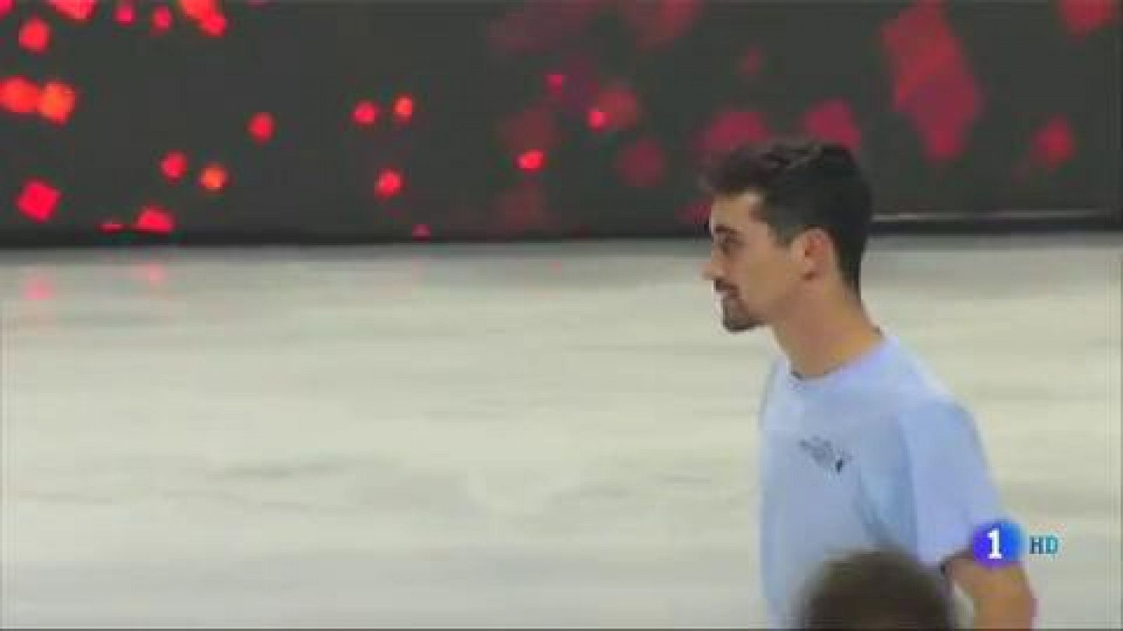 Javier Fernández sigue con su pasión por el patinaje sobre hielo
