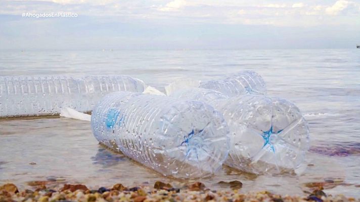 Informe Semanal - Ahogados en plástico