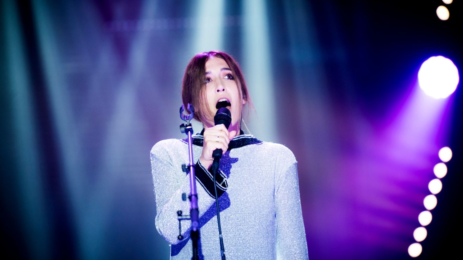 Anni B Sweet 'Juramento'