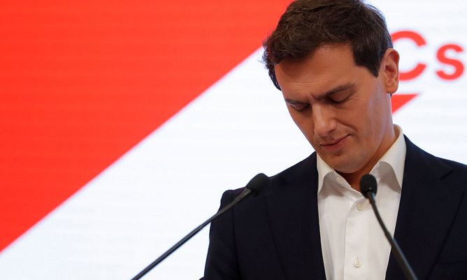 Telediario 1 - Rivera dimite como presidente de Ciudadanos y se retira de la política tras el batacazo electoral