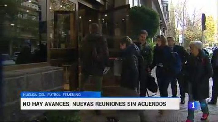 Telediario 1 - Sin avances en la negociación por el convenio del fútbol femenino