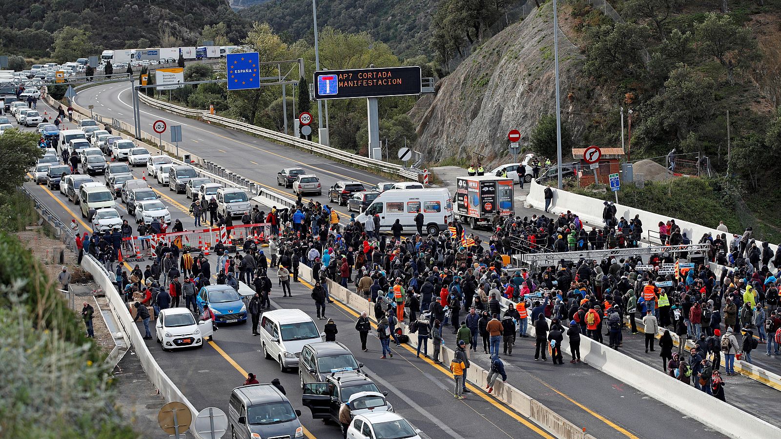 Los transportistas, muy afectados por el bloqueo de La Jonquera