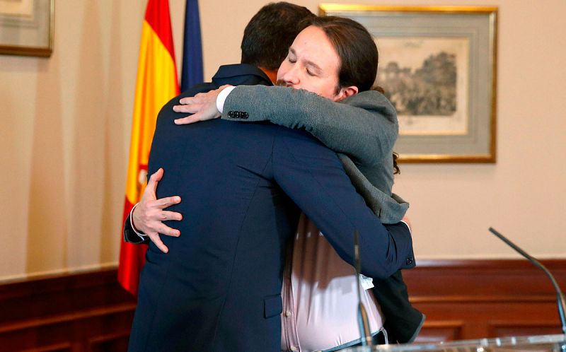 Sánchez e Iglesias firman un acuerdo para un gobierno progresista de coalición