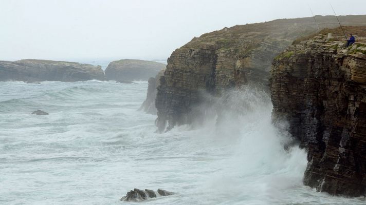 Rachas muy fuertes de viento en Menorca, noreste de Cataluña y Canarias