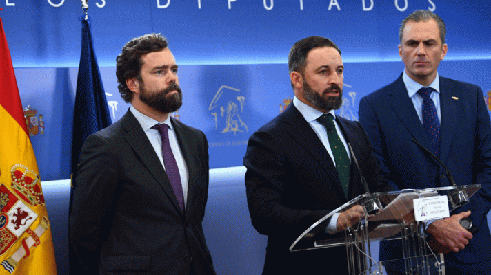 Abascal tacha de "fraude electoral" el pacto entre Sánchez e Iglesias 
