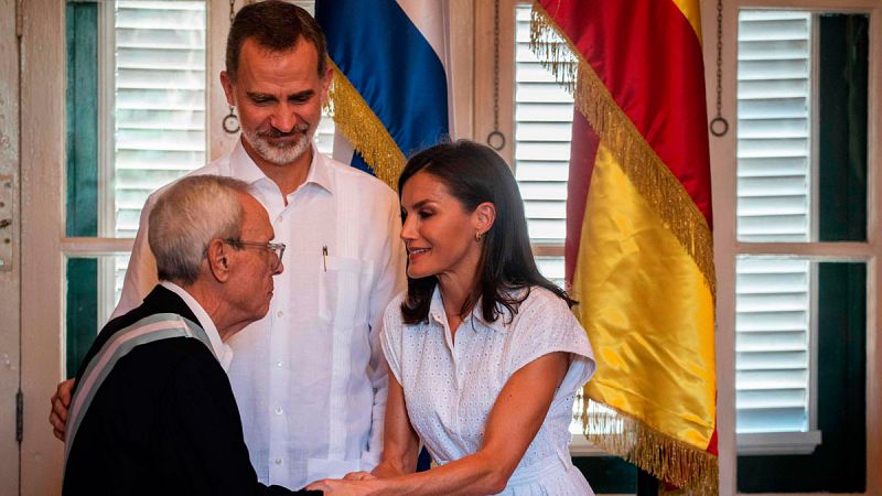 Los reyes muestran su apoyo a los empresarios españoles en Cuba 