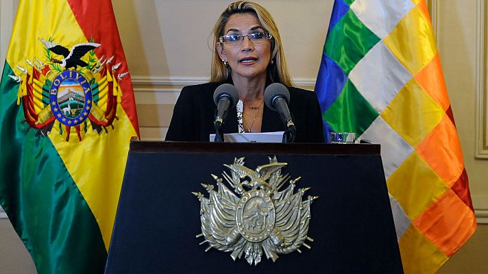 Telediario 1 - La presidenta interina de Bolivia nombra un gabinete de urgencia