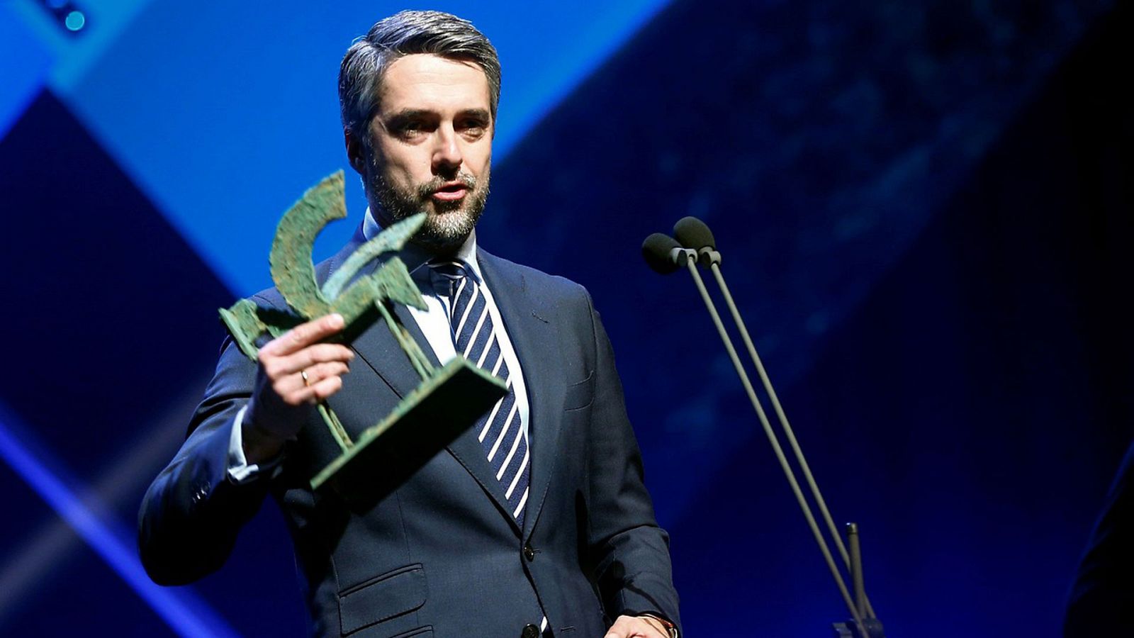 Sin programa: Carlos Franganillo y Paloma del Río reciben sus premios Ondas como mejores presentadores | RTVE Play
