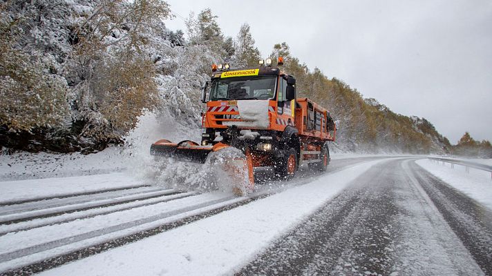 El invierno deja la primera gran nevada en el centro y norte peninsular 