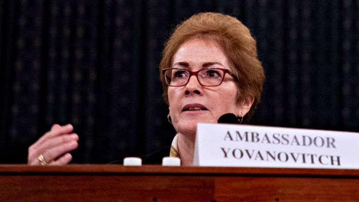 Telediario 1 - Trump eleva la tensión y ataca a exembajadora en Ucrania en pleno testimonio