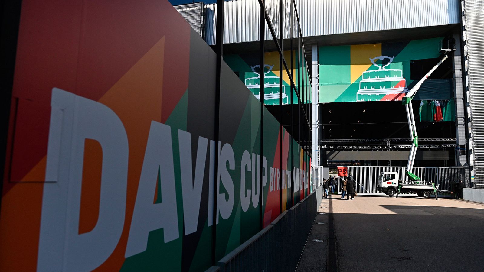 La nueva Davis calienta motores en la Caja Mágica