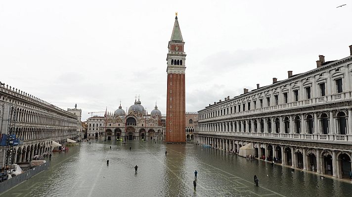 Telediario 1 - Vuelve a subir el nivel del agua en Venecia