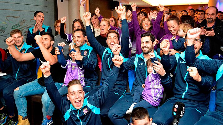 Telediario 1 - El sorteo de Copa, una lotería anticipada para los modestos