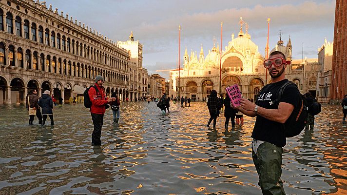 Telediario 1 - La frecuencia y la altura de las mareas en la laguna de Venecia este otoño es insólita
